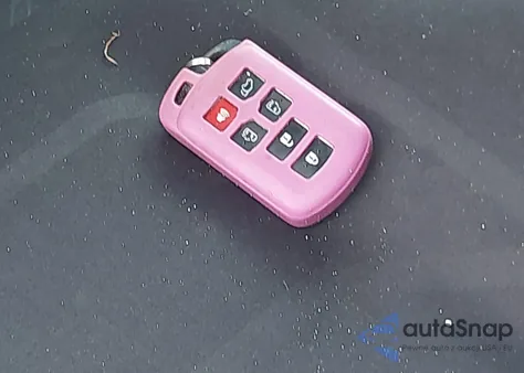 2015 Toyota Sienna Se Premium 8 Passenger z USA, uszkodzony, nr VIN 5TDXK3DCXFS634291